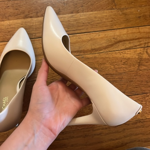 Michael Kors - Cream Heels - Picture 3 of 8